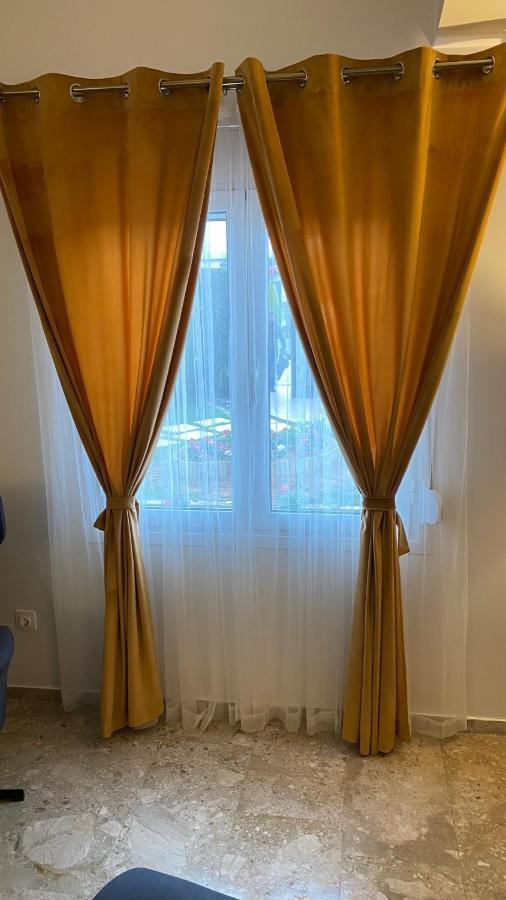 Patras Golden Suite Екстер'єр фото