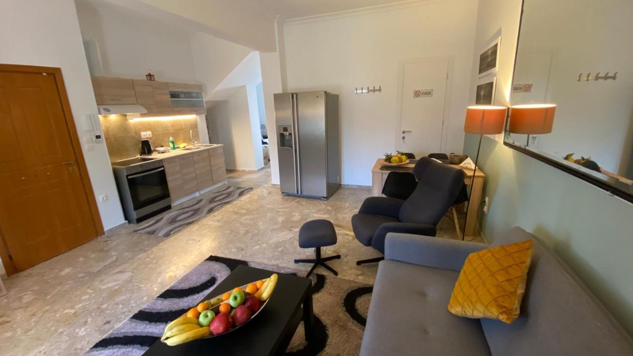 Patras Golden Suite Екстер'єр фото